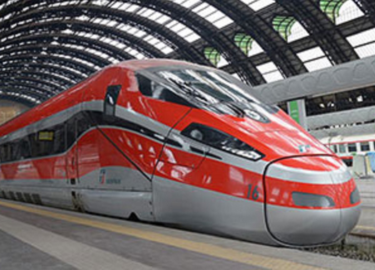 Frana in Savoia, cancellati i treni Milano-Parigi Frana in Savoia, cancellati i treni Milano-Parigi