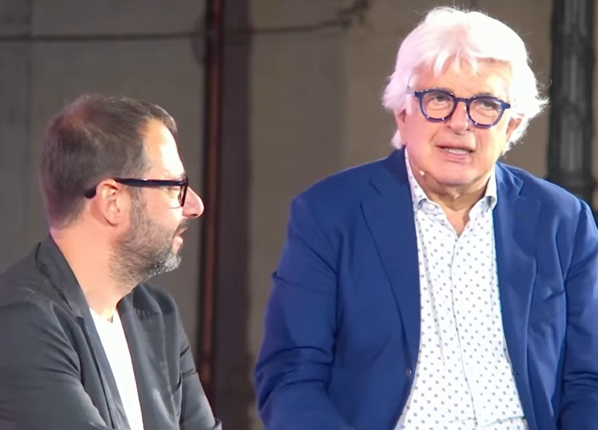 La Piazza, chi c’era e chi no negli scatti di un famoso fotografo