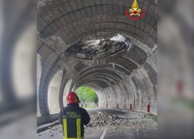 Frana Frejus, file chilometriche al tunnel del Monte Bianco: attese di tre ore