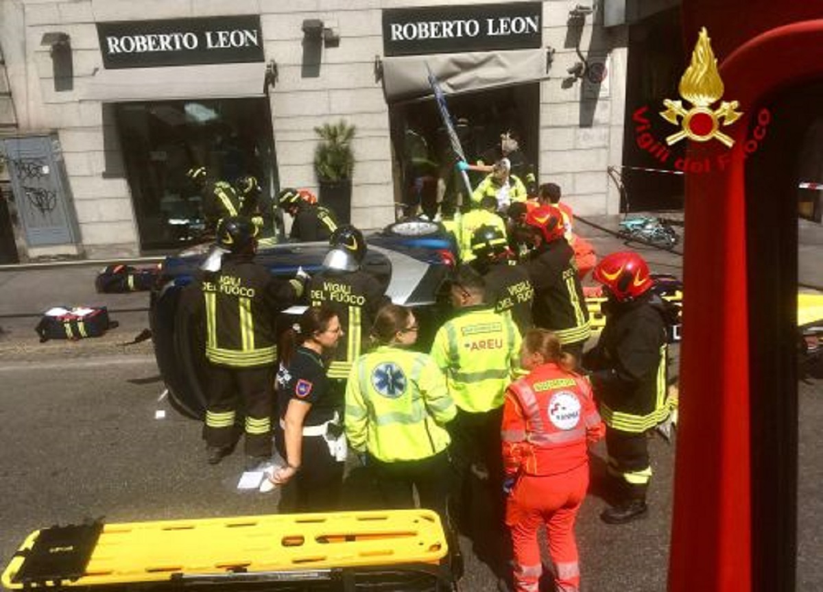 Incidente a Milano: ciclista in gravi condizioni, in prognosi riservata. FOTO Incidente a Milano: ciclista in gravi condizioni, in prognosi riservata. FOTO