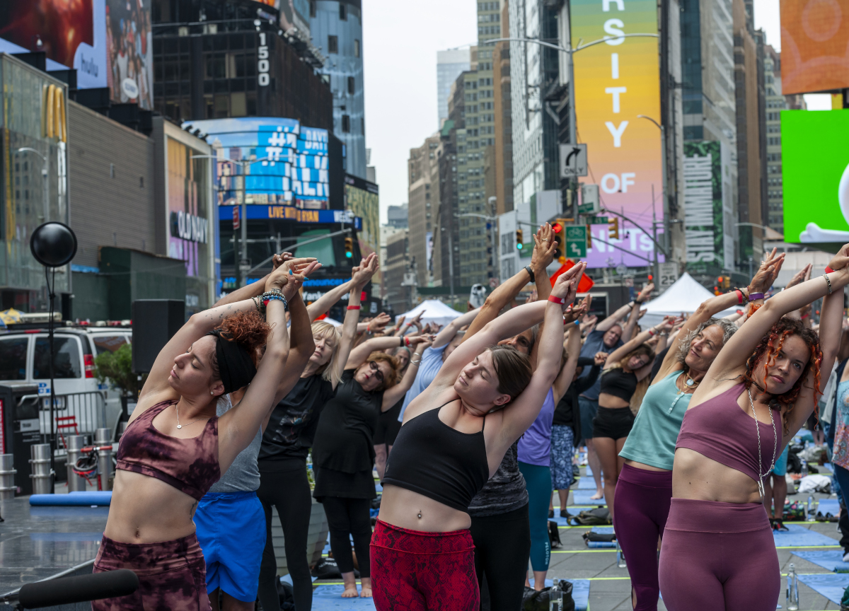 Tutti pazzi per il dynamic stretching. Rassoda i glutei ed evita gli infortuni Tutti pazzi per il dynamic stretching. Rassoda i glutei ed evita gli infortuni