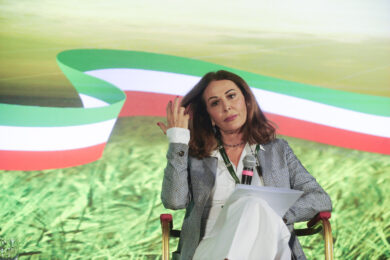 Santanchè accusata di saltare la fila al pronto soccorso. Dopo l’Asl, lei nega