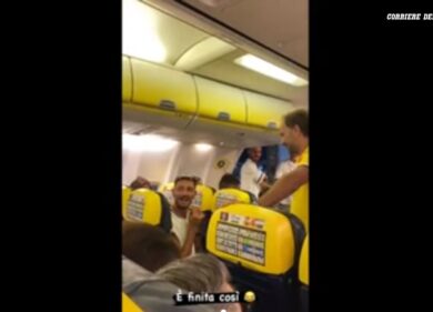 Volo in ritardo, rimborso di 4€. Passeggero: “A Ibiza manco l’acqua compro”