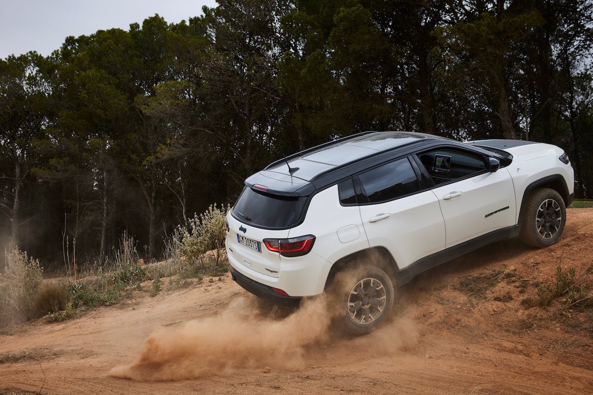 Jeep, anche ad agosto leader nel mercato Plug-In Hybrid con la gamma 4xe Jeep, anche ad agosto leader nel mercato Plug-In Hybrid con la gamma 4xe