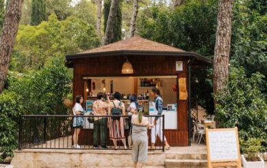 Di Cecca, ecco il bar in mezzo alla foresta pugliese per chi ama i formaggi