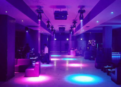 Milano, vigili del fuoco al Lime: fumo dentro la discoteca