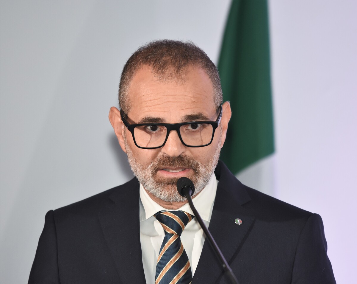 PLAST 2023 convegno di apertura con rappresentanti di governo