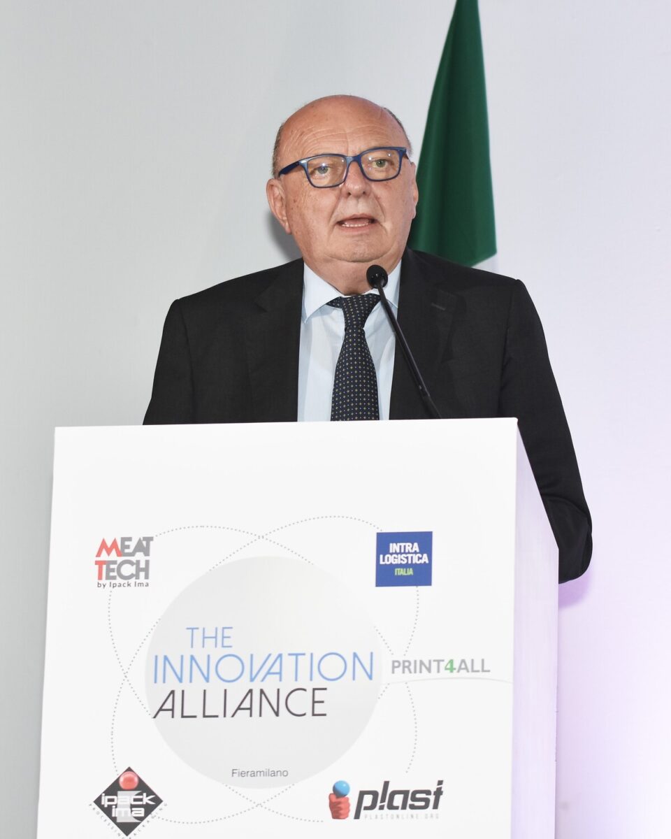 PLAST 2023 convegno di apertura con rappresentanti di governo