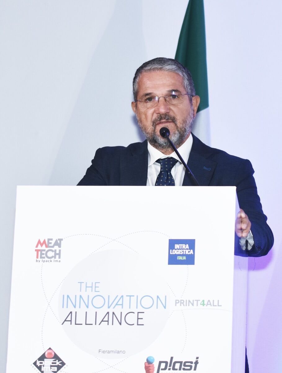 PLAST 2023 convegno di apertura con rappresentanti di governo