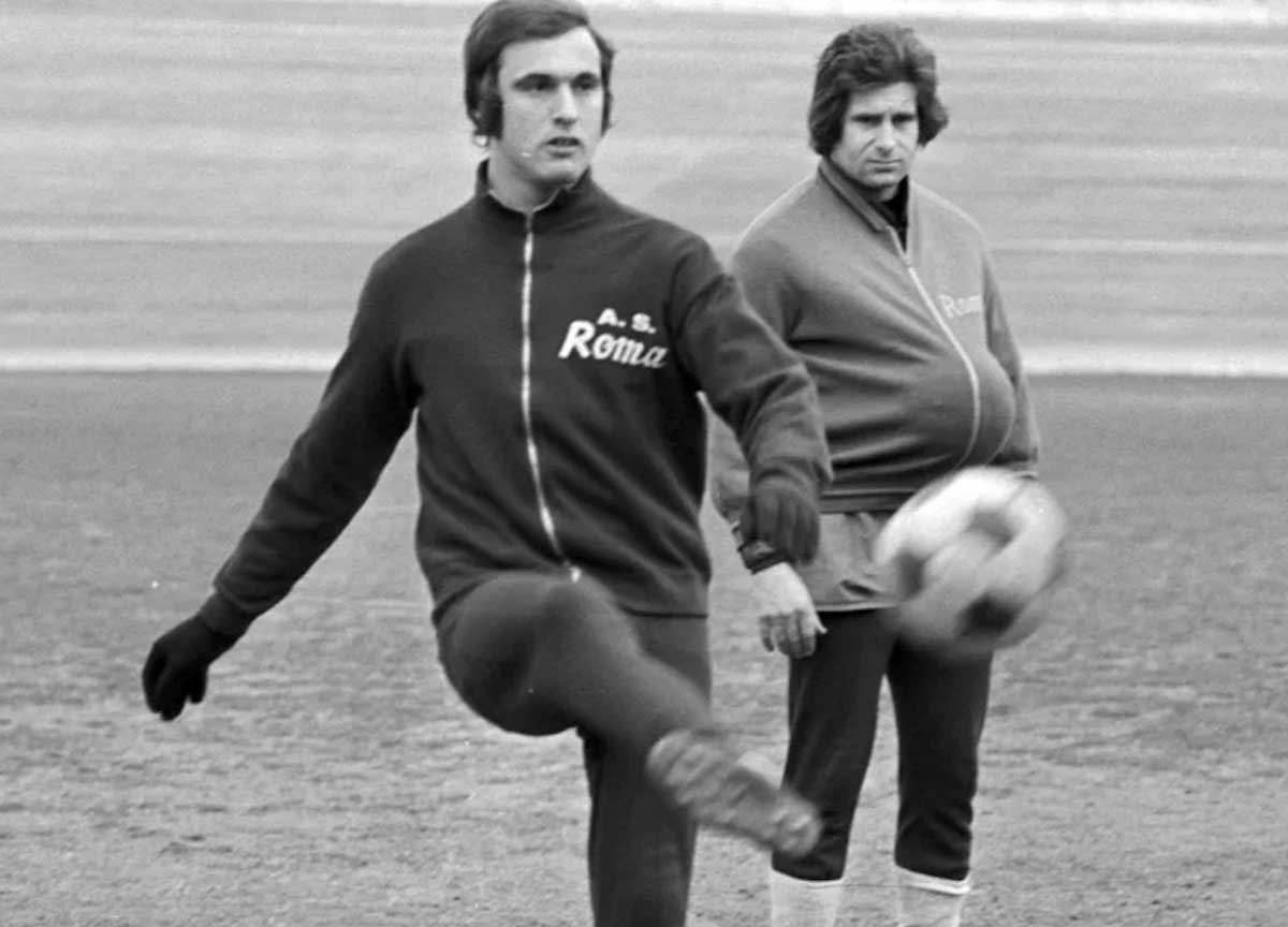 Addio ad Alberto Ginulfi, il portiere dell’As Roma che parò un rigore a Pelè Addio ad Alberto Ginulfi, il portiere dell’As Roma che parò un rigore a Pelè