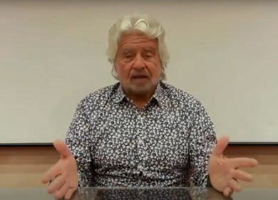 Grillo parla in cinese grazie all’intelligenza artificiale. Ecco il video postato sui social