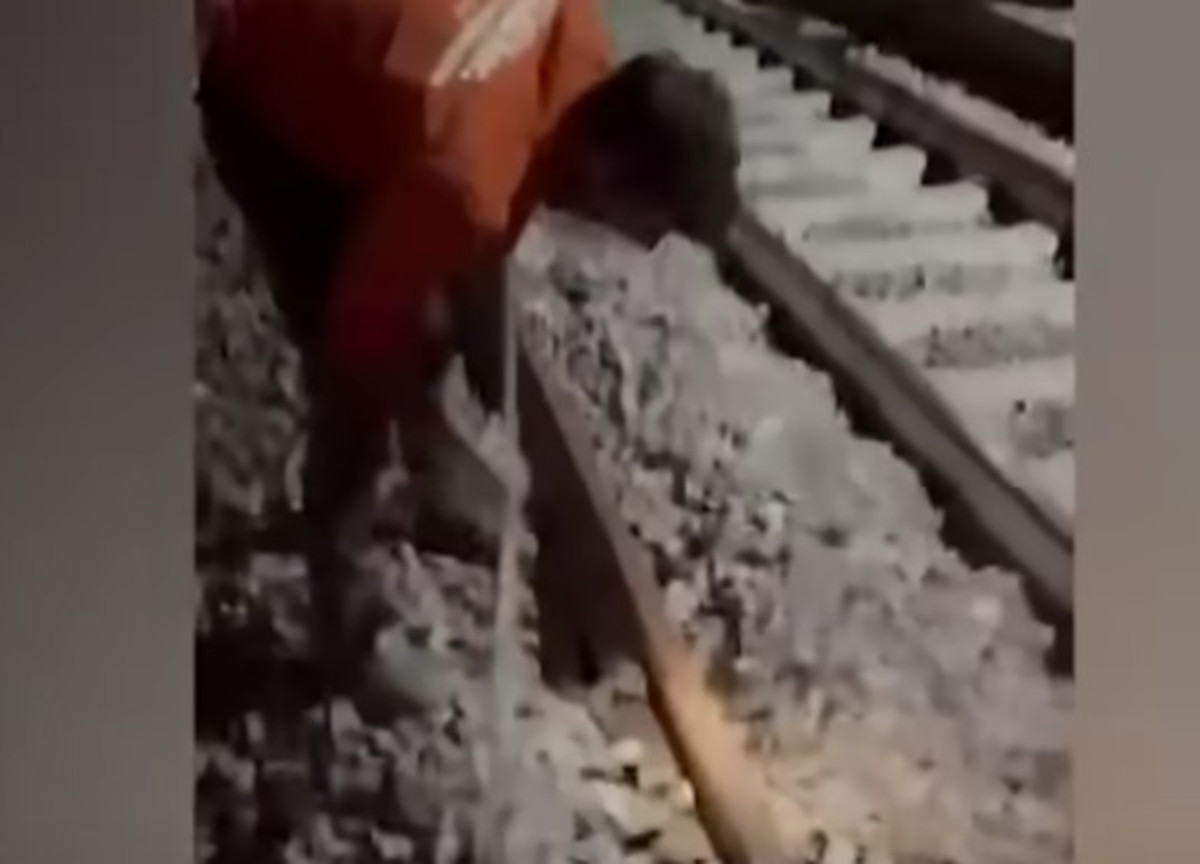 Brandizzo, 4 vittime senza specializzazione. “Quando dico treno spostatevi” Brandizzo, 4 vittime senza specializzazione. “Quando dico treno spostatevi”