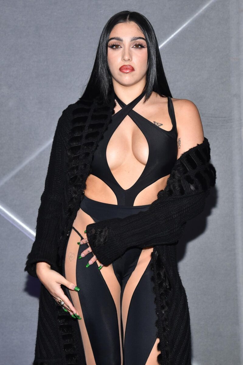 Lourdes Leon Ciccone, figlia di Madonna nude look: show da Victoria’s Secret Lourdes Leon Ciccone, figlia di Madonna nude look: show da Victoria’s Secret