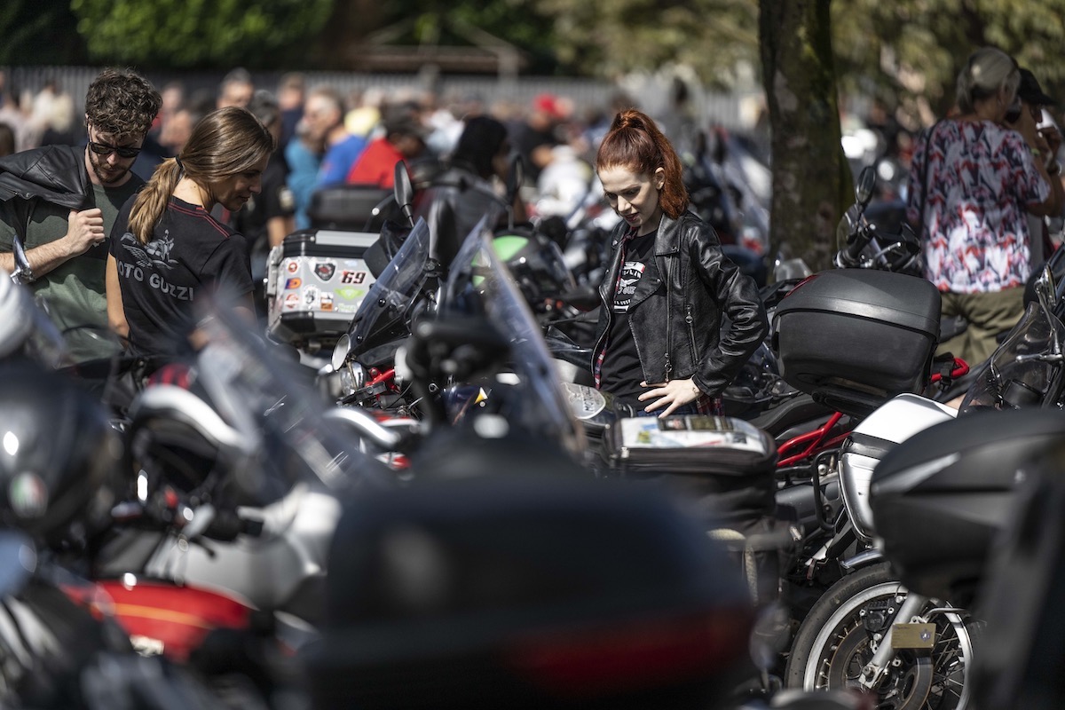 Motori accesi per il Moto Guzzi Open House 2023 Motori accesi per il Moto Guzzi Open House 2023