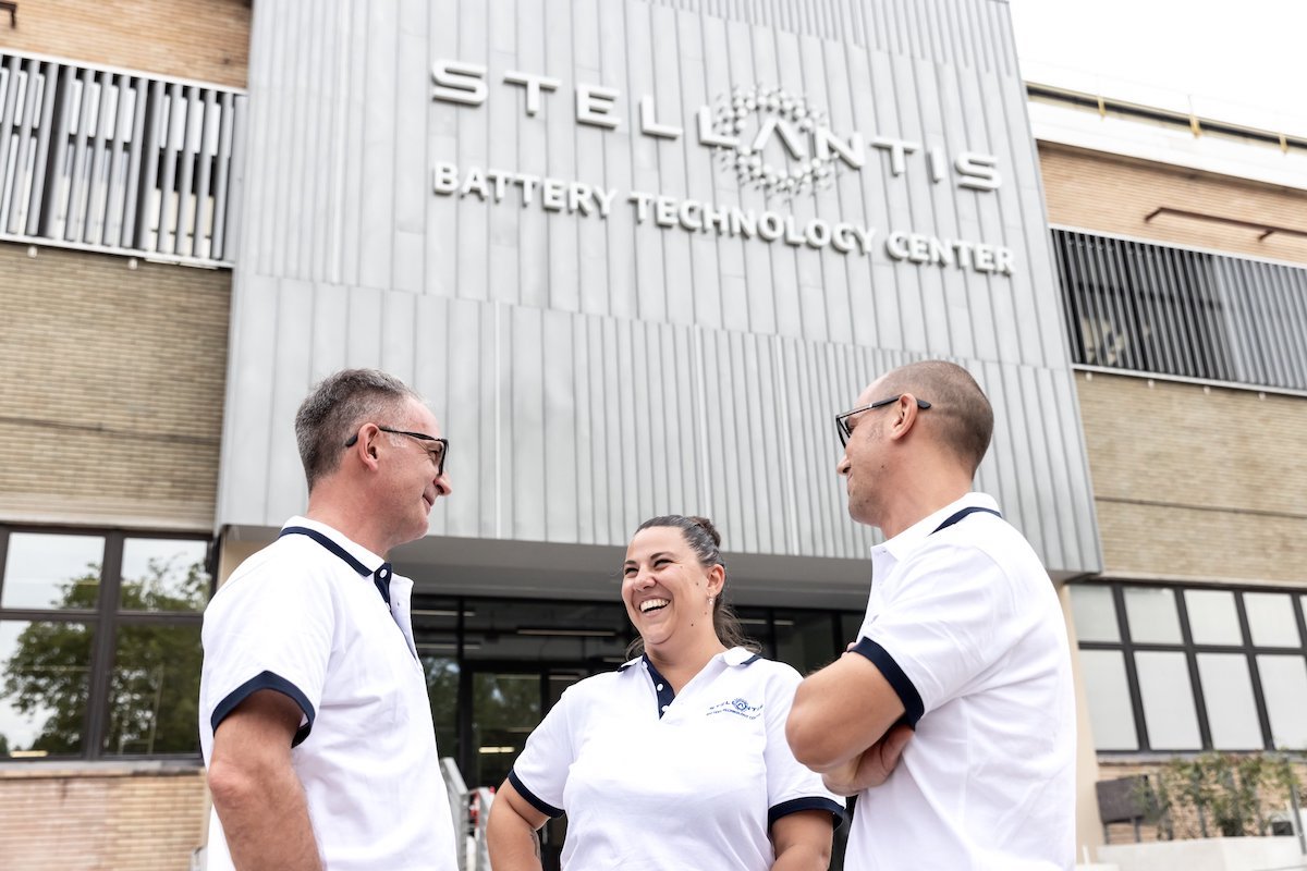 Stellantis inaugura a Torino il primo Battery Technology Center