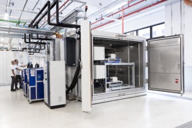 Stellantis inaugura a Torino il primo Battery Technology Center