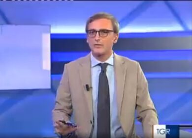 Napoli, scossa durante il Tg3 Campania: “Scusate c’è il terremoto”