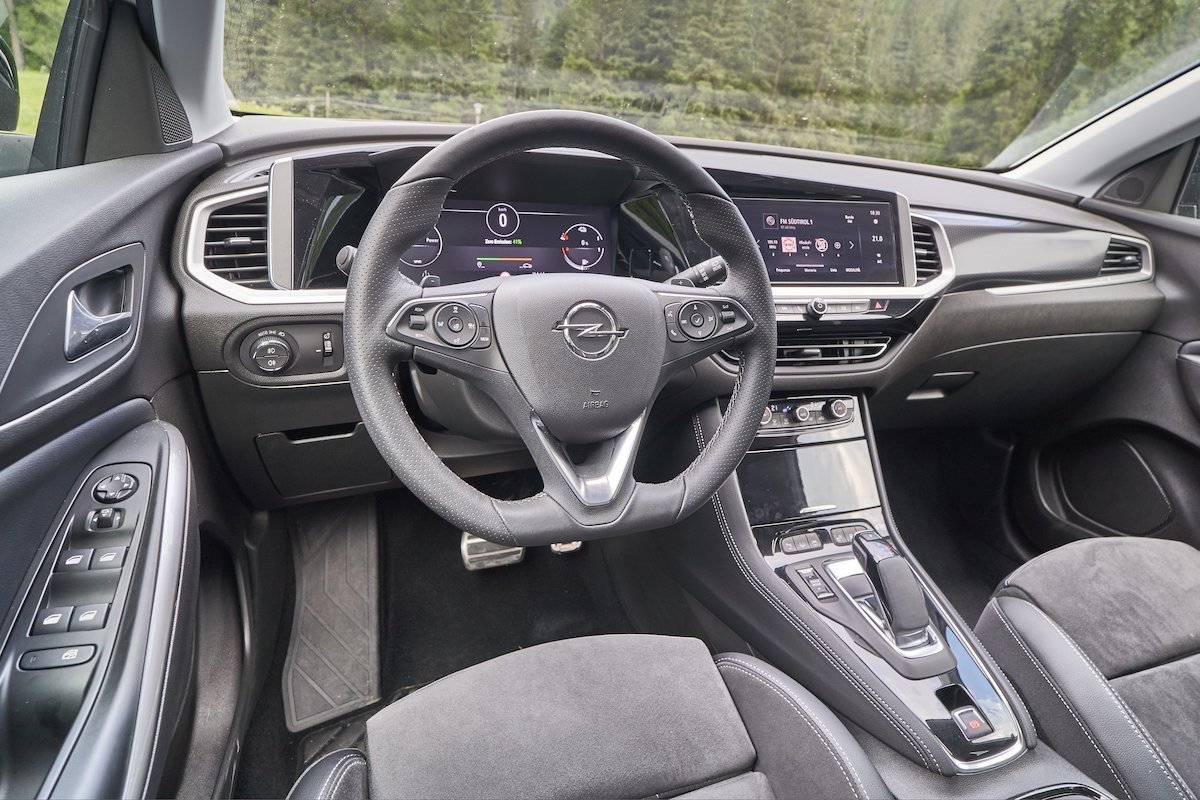 Opel Grandland GSe si conferma protagonista della nuova mobilità