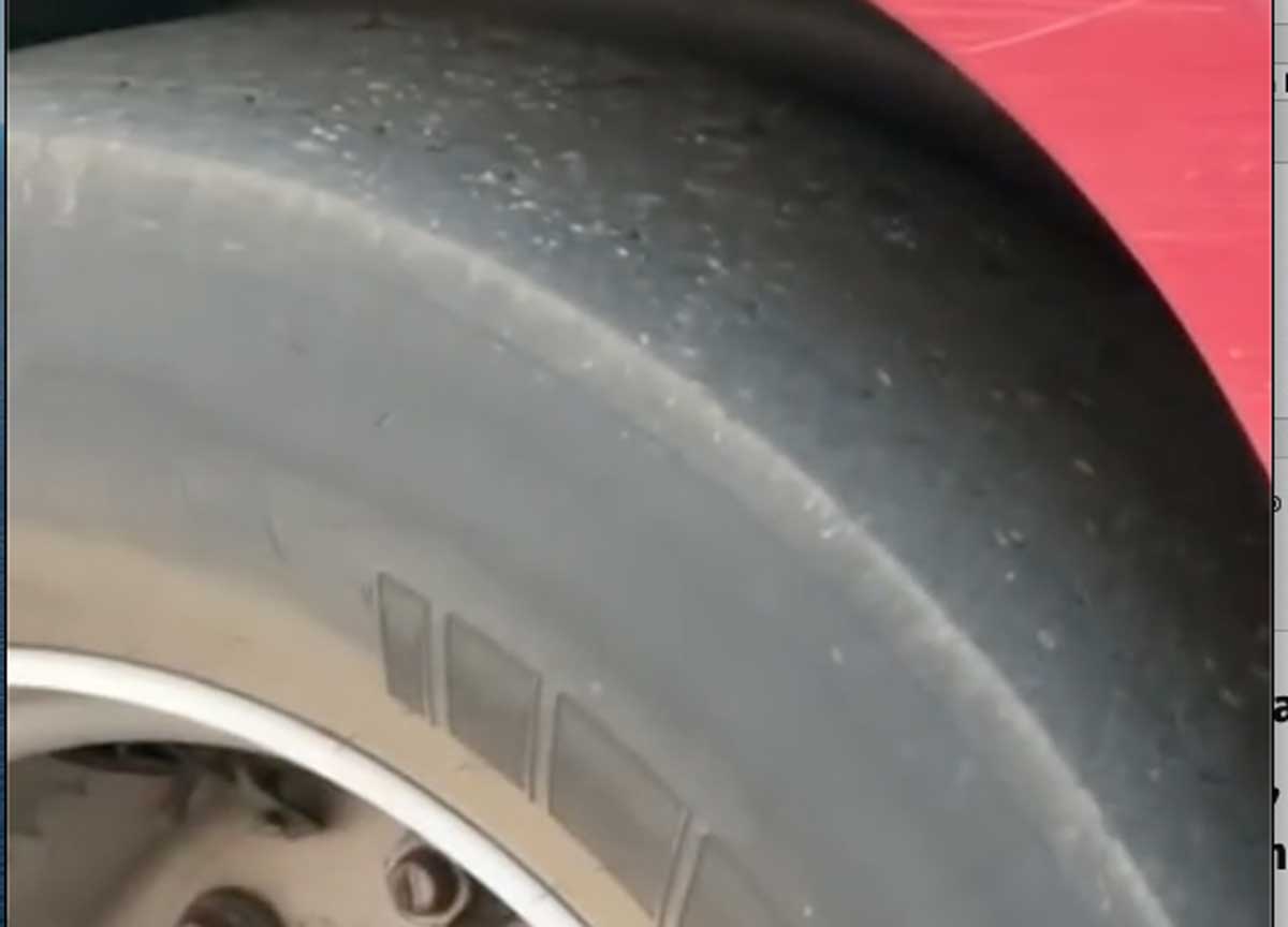 Così viaggiano i bus Atac di Roma. Gomme lisce e sicurezza zero: il video choc