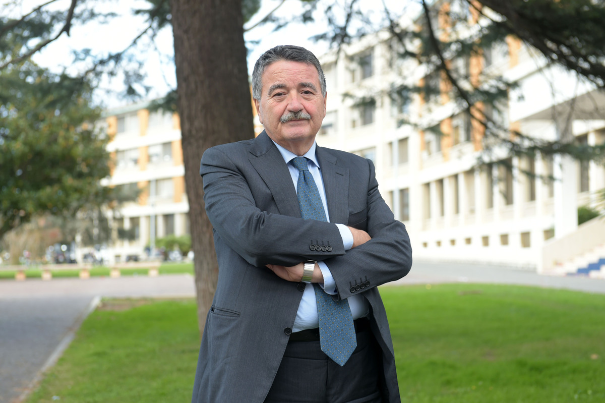 Iss, Bellantone commissario. Fazzolari: “Non siamo cugini, parenti di 5°grado” Iss, Bellantone commissario. Fazzolari: “Non siamo cugini, parenti di 5°grado”