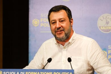 Milano, Salvini: “Pronto al confronto con Sala su metro e biciclette”