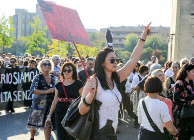 Il principio di non violenza alla base di una società libera e aperta