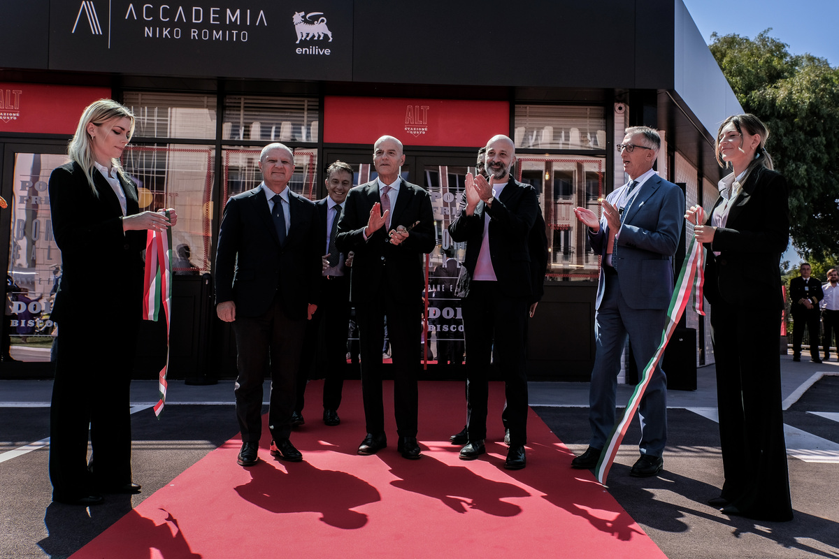 Roma, Eni apre il primo ristorante Enilive in collaborazione con Niko Romito Roma, Eni apre il primo ristorante Enilive in collaborazione con Niko Romito