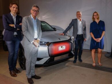 Ds illumina la griglia della 3 E-Tense