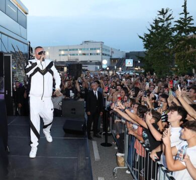 Plein Sport atterra all’Oriocenter: “Il vero lusso? Stare con la mia famiglia”