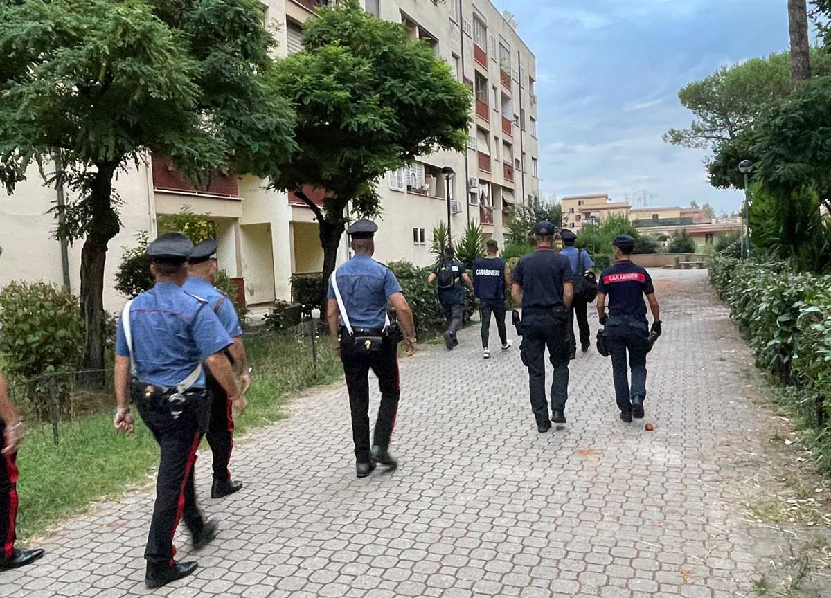 Tor Bella Monaca: all’alba nuovo blitz, i Carabinieri setacciano il quartiere