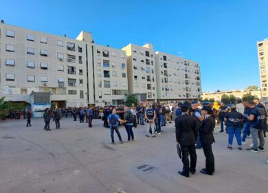 Agguato e paura a Tor Bella Monaca: ucciso in pieno giorno a colpi di pistola