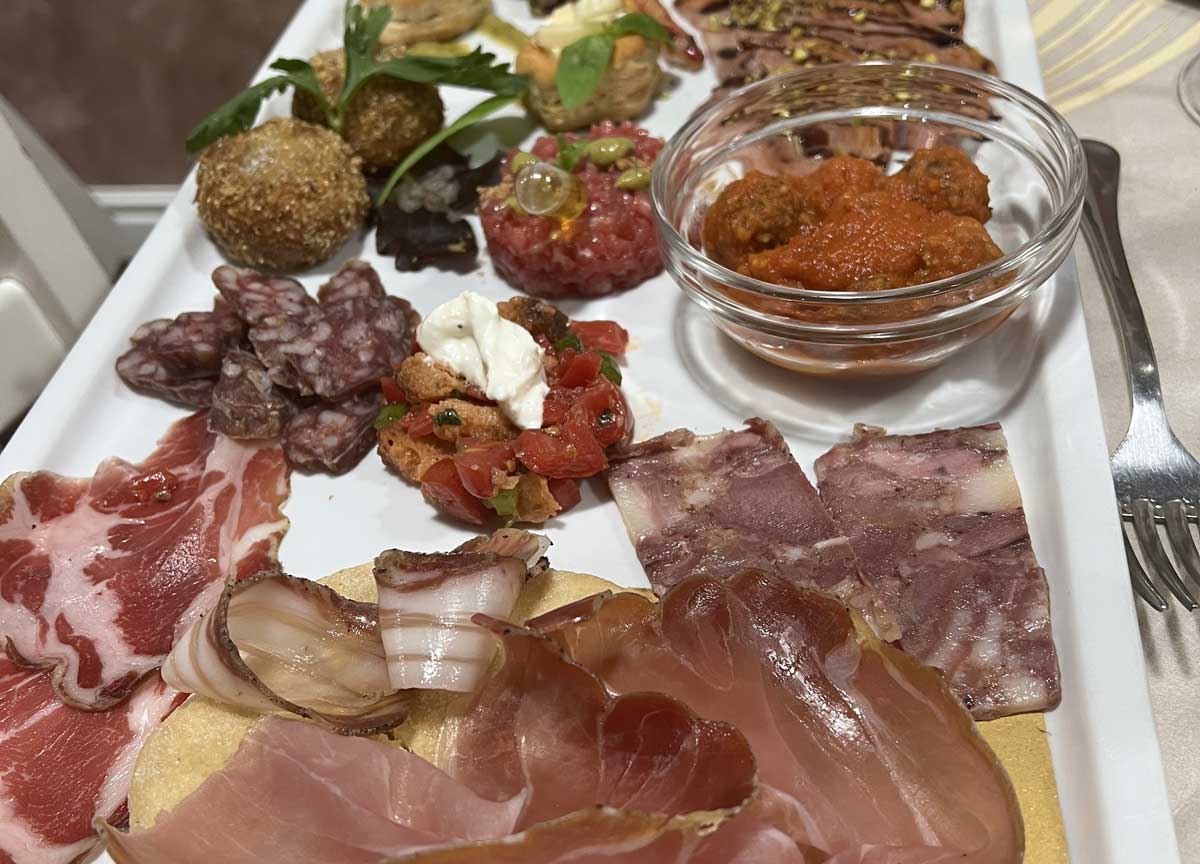 Una perla nel cuore di Frascati, ecco Pasquino: qui la cucina raggiunge il top Una perla nel cuore di Frascati, ecco Pasquino: qui la cucina raggiunge il top