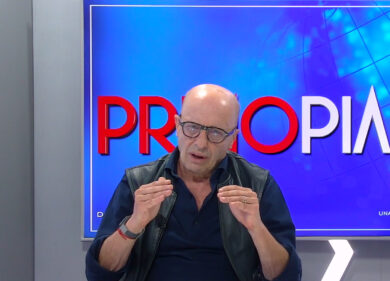 Sallusti corifeo della premier: “Pragmatica. Va oltre Fratelli d’Italia”