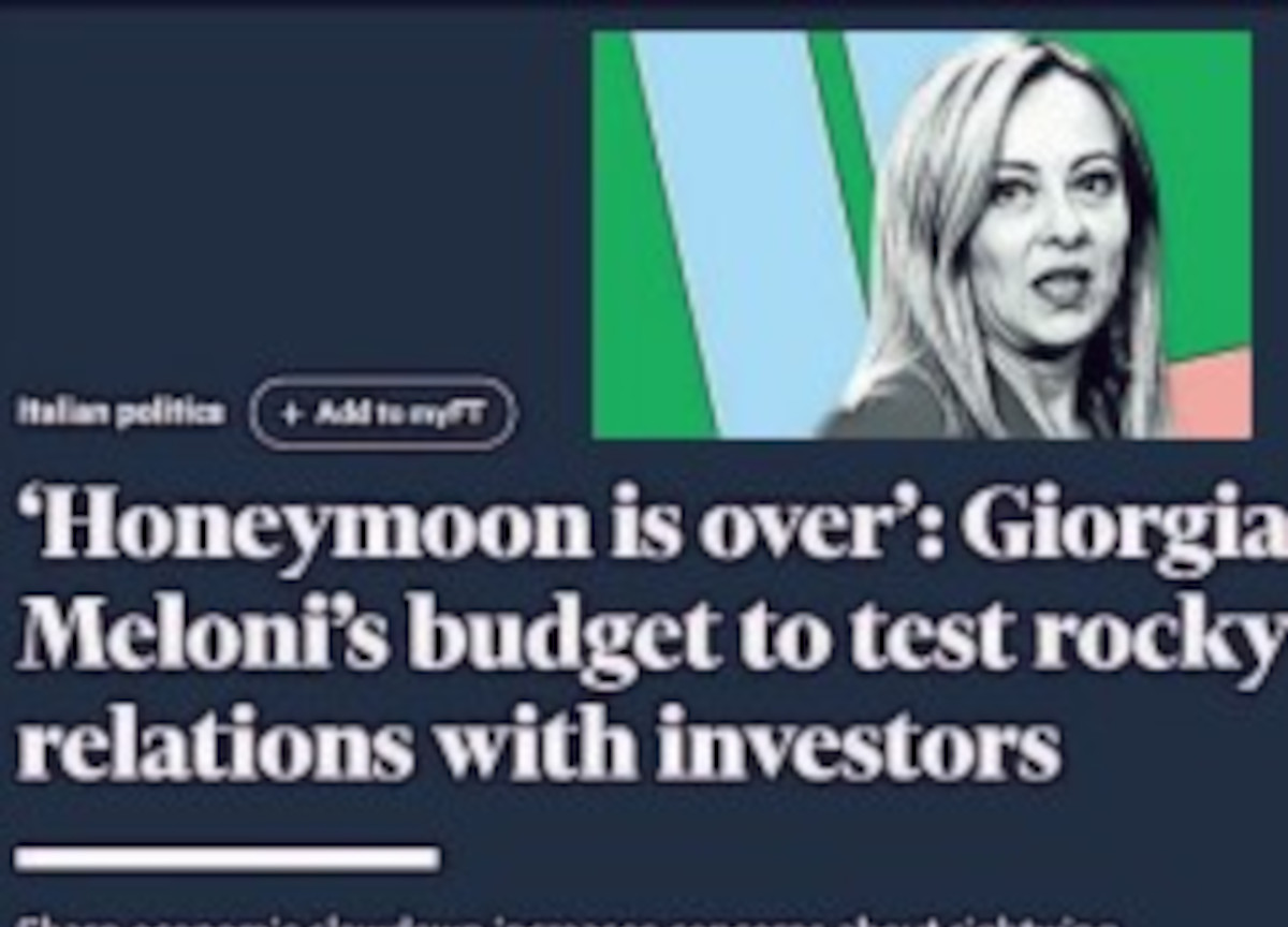 Financial Times, attacco a Meloni: “Luna di miele finita con gli investitori”
