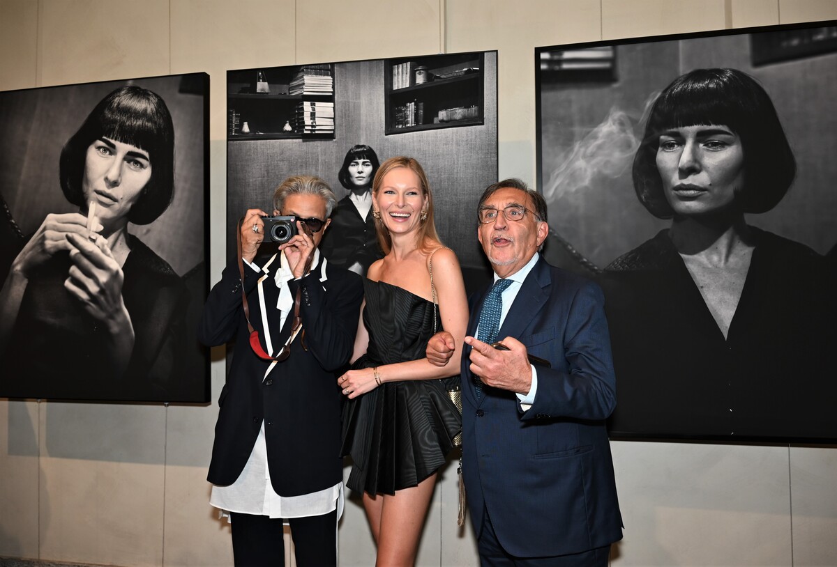 Una grande mostra al femminile apre la settimana della MFW a Milano Una grande mostra al femminile apre la settimana della MFW a Milano