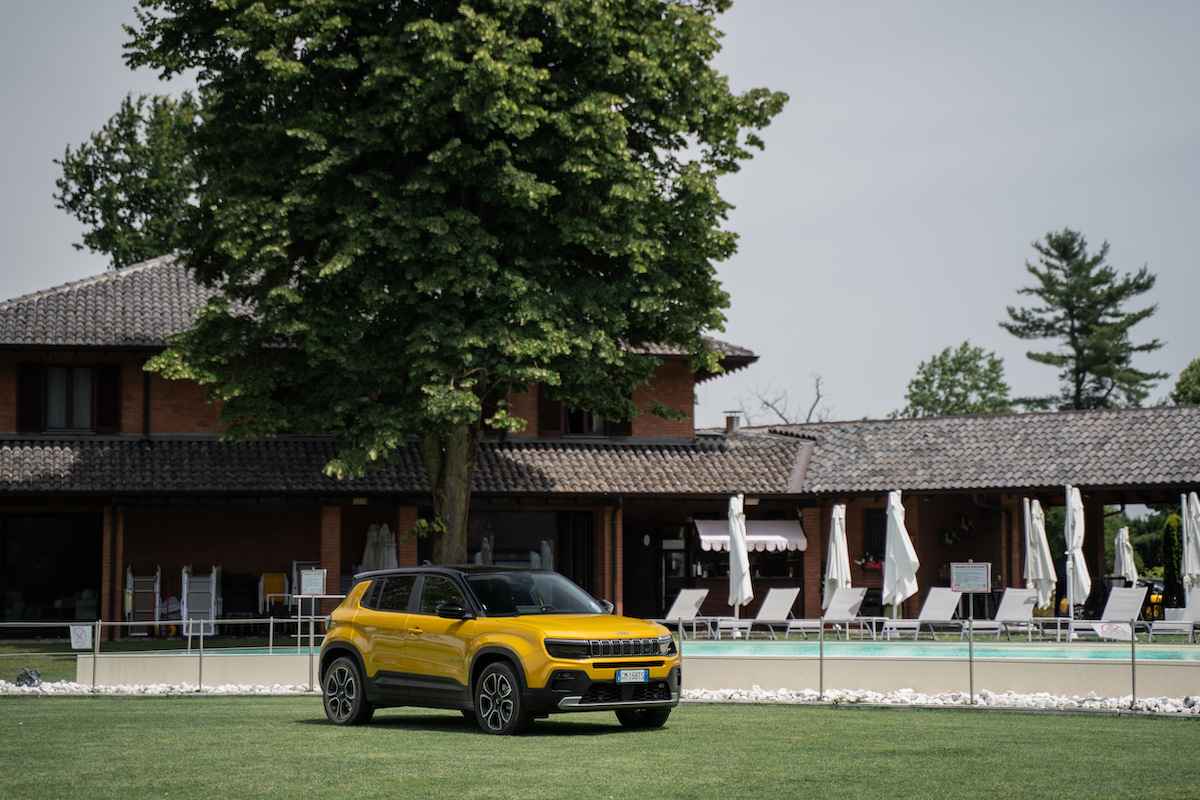 Jeep Avenger si aggiudica il design award “autonis” Jeep Avenger si aggiudica il design award “autonis”