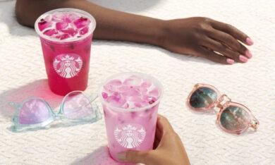 Starbucks accusato di frode: nelle bevande alla frutta non c’è frutta
