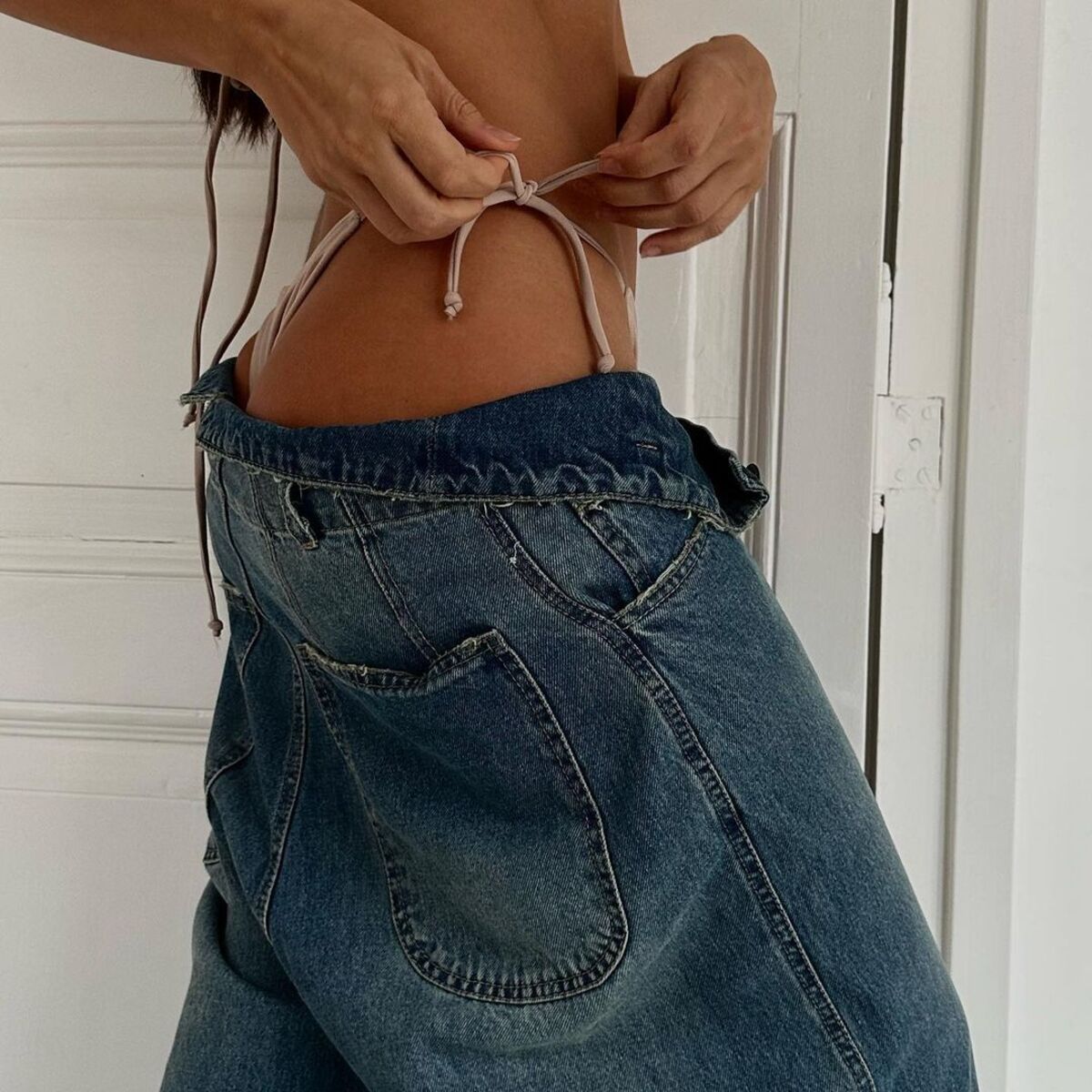 Zaira Nara da infarto totale, il perizoma della sorella di Wanda è clamoroso