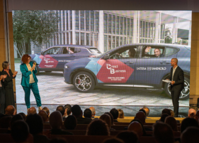 Intesa Sanpaolo, lanciato “Crescibusiness Digitalizziamo in Tour”