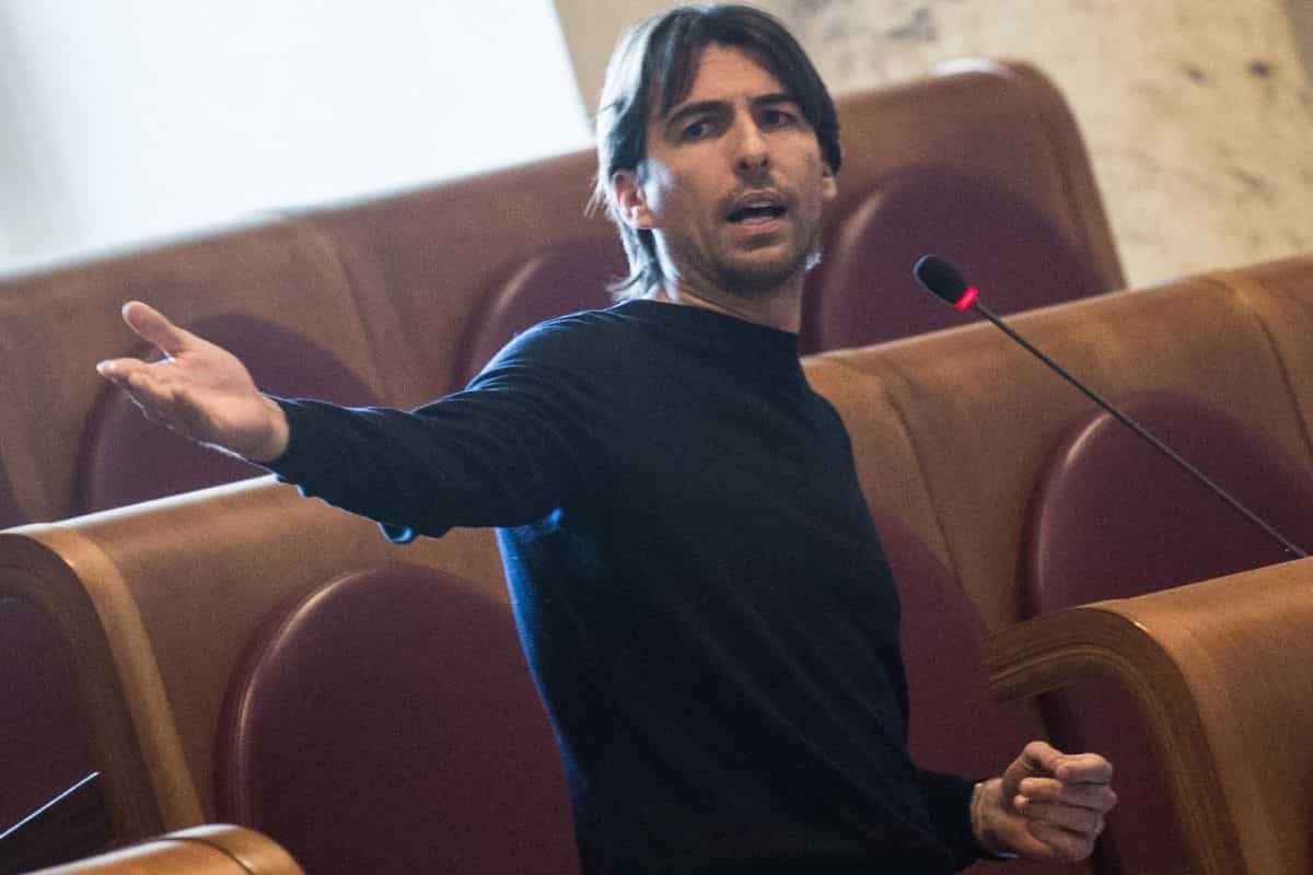 Emergenza Colosseo, la sovrintendente “diserta” la Commissione: è bufera Emergenza Colosseo, la sovrintendente “diserta” la Commissione: è bufera