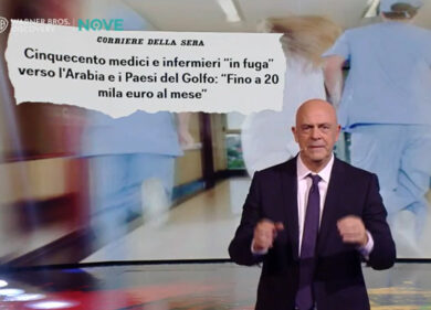 Crozza/Monologo l’Italia è un paese cosí generoso che investe nella formazione di figure professionali da mandare all’estero “È come addestrare un cane da tartufo e poi regalare sia il cane che il tartufo”