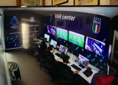 Calcio, rivoluzione: intesa Figc-Dazn, audio tra Var e arbitro trasmesso in tv