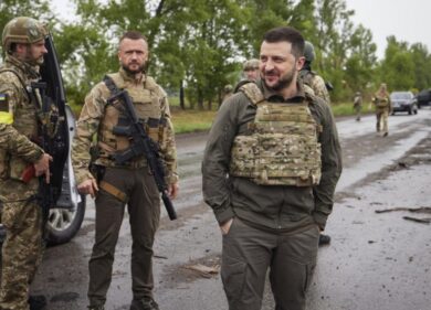 Guerra Ucraina, salto di qualità di Biden: via libera ai razzi a lungo raggio