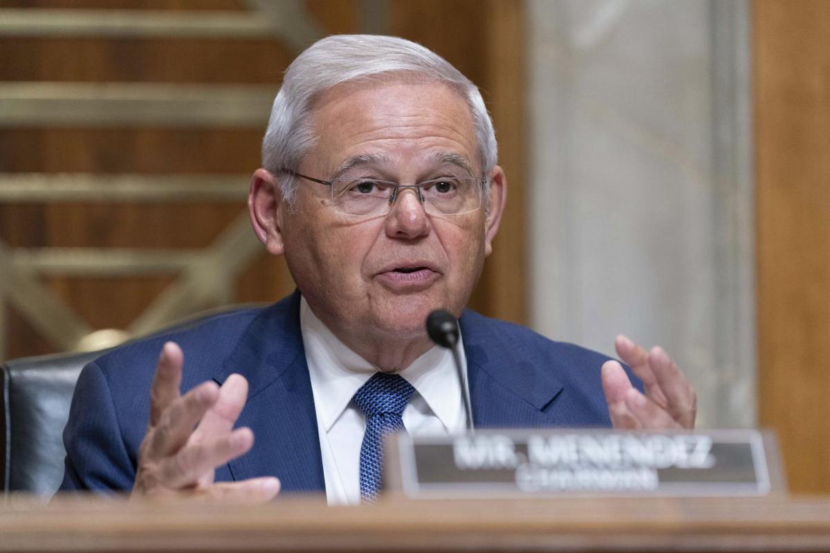 Usa, Senato sconvolto dal caso Menendez: lingotti d’oro in cambio di favori Usa, Senato sconvolto dal caso Menendez: lingotti d’oro in cambio di favori