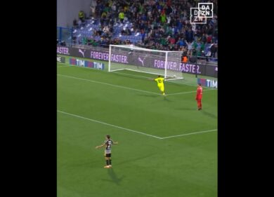 Sassuolo-Juve, incredibile autogol di Gatti: web furioso. Che imbarazzo. VIDEO