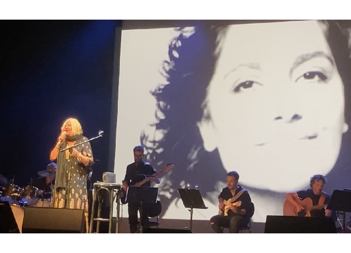 Buon compleanno Mimì: grande successo per il concerto-evento a Milano