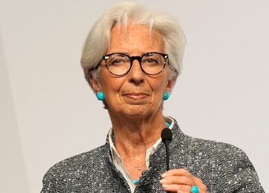 Borsa, Piazza Affari debole (-0,6%). Lagarde: inflazione al 2,1% nel 2025