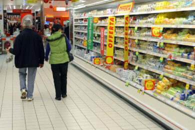 Inflazione, sconti contro il caro spesa: ecco i supermercati dove si risparmia