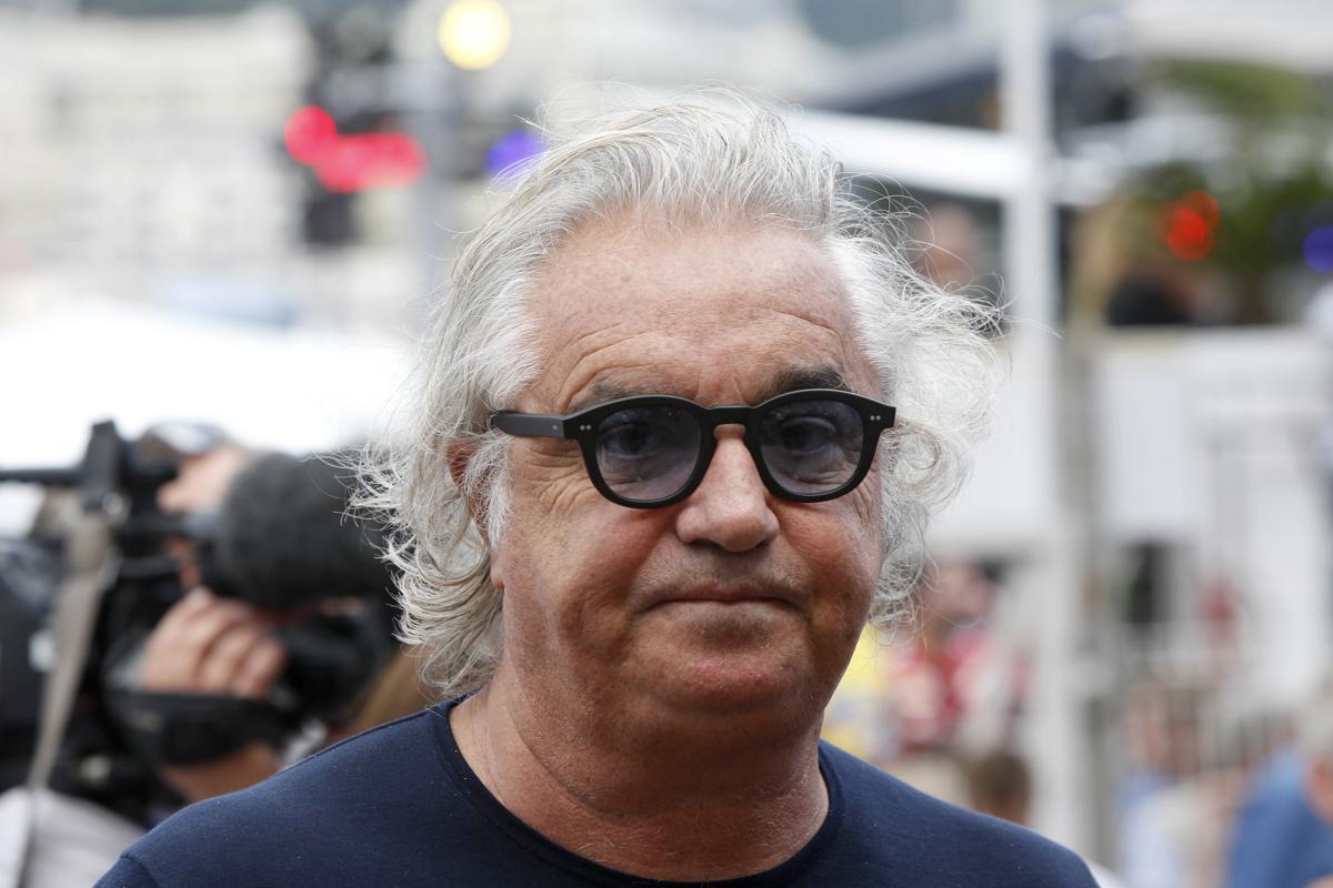 Yacht Briatore, “depistaggio in suo favore”. Entrate, ex capo nei guai