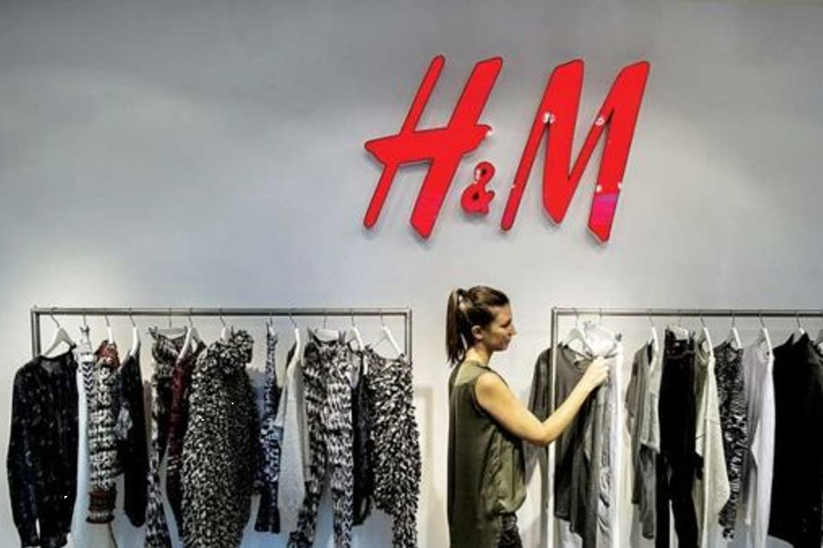 H&M, 2,6 mln di profitti nel trimestre. Flop delle vendite a settembre (-10%) H&M, 2,6 mln di profitti nel trimestre. Flop delle vendite a settembre (-10%)